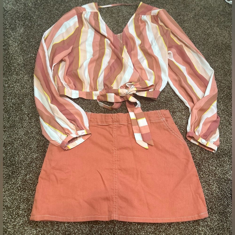 Like New Gianni Bini  Blouse XL denim Skirt L